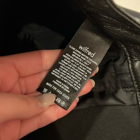 Aritzia Melina leather Pants high rise Straight Leg size 2 NWT - Picture 4 of 7